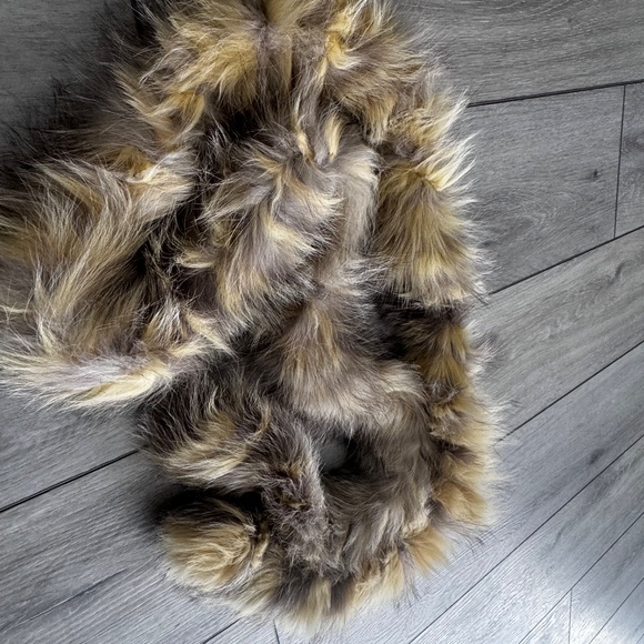 REAL FUR SCARF - Picture 2 of 5